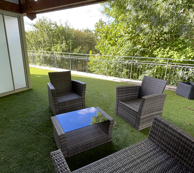 terrasse-fleur-de-lys-et-Pivoine-domaine-marais